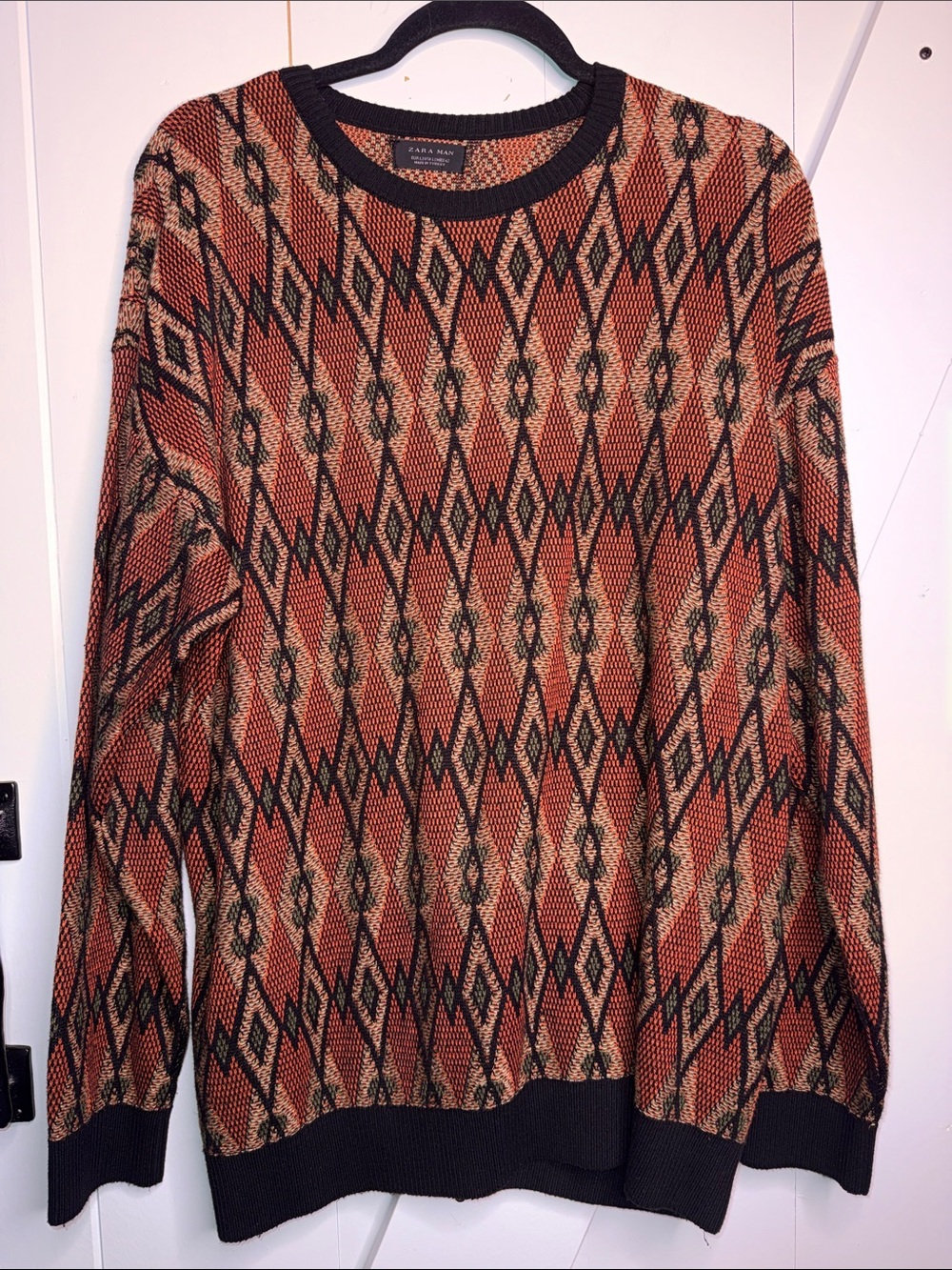 Men’s Zara Rust & Black Diamond-Pattern Crewneck Sweater